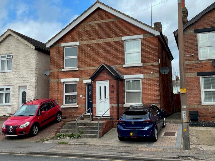 2 Bedroom Property To Rent In Harwich Road, Colchester, CO4