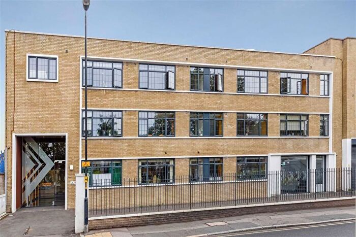 1 Bedroom Flat To Rent In St. James's Road, Bermondsey, SE1