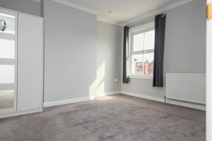 1 Bedroom Flat To Rent In Kings Road, Newbury, RG14