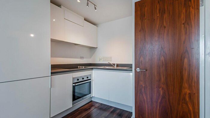 1 Bedroom Flat To Rent In Apartment, The Landmark, Waterfront West, DY5
