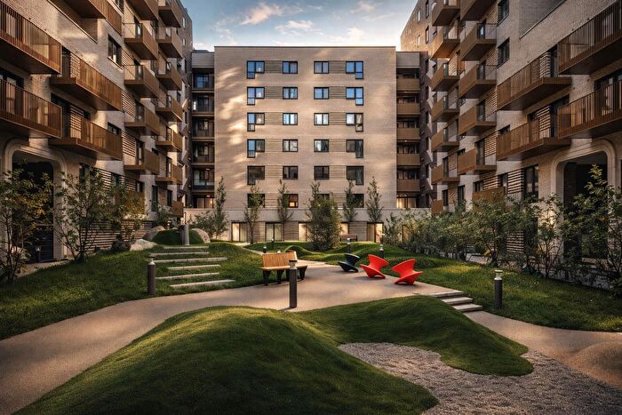 1 Bedroom Apartment To Rent In Vanguard Way, London, E17