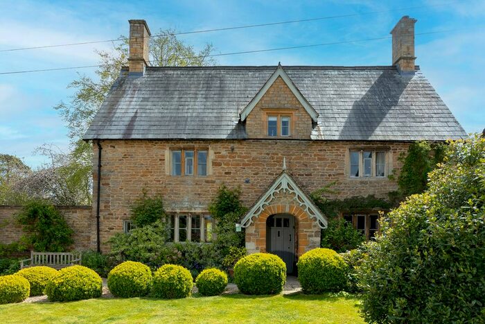 4 Bedroom Country House To Rent In Whichford, Chipping Norton, CV36