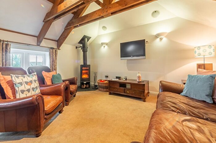 3 Bedroom Barn Conversion To Rent In Gonwin Manor Drive, Carbis Bay, TR26