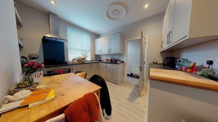 4 Bedroom Terraced House To Rent In Melville Place, Woodhouse, Leeds, LS6