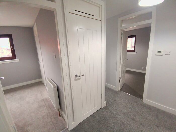 2 Bedroom Flat To Rent In Brown Street, Paisley, Renfrewshire, PA1