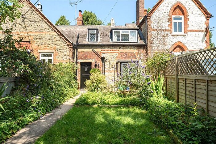 1 Bedroom Terraced House For Sale In Manor Road, Thame, OX9
