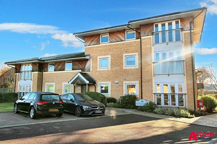 2 Bedroom Apartment To Rent In Stafford Avenue, Southwood Court, RM11