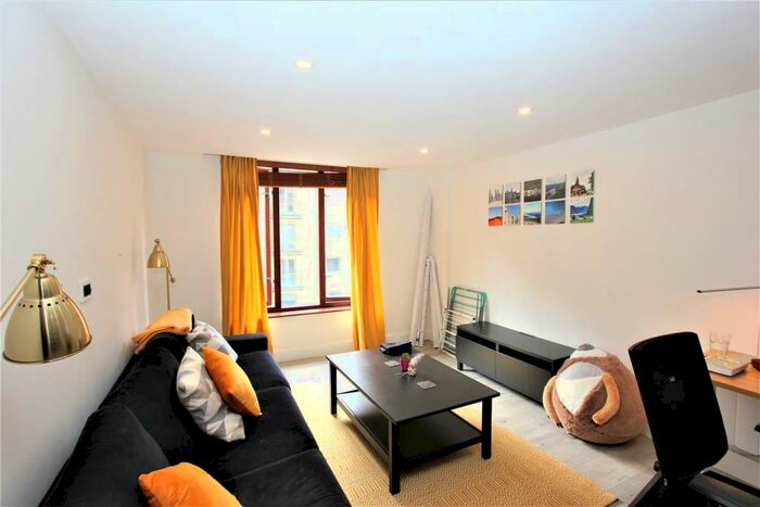 2 Bedroom Apartment To Rent In Hermitage Court, Knighten Street, Wapping, E1W