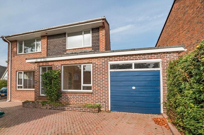 4 Bedroom Detached House To Rent In Parkway Garden, Chandlers Ford, SO53