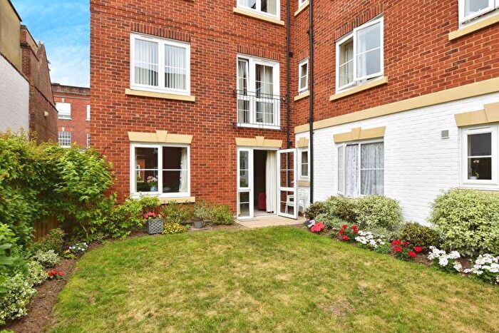 1 Bedroom Flat For Sale In Sarum Lodge, Salisbury ***Video Tour***, SP1