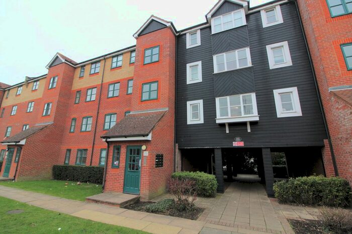 Studio To Rent In Bren Court, Enfield, EN3