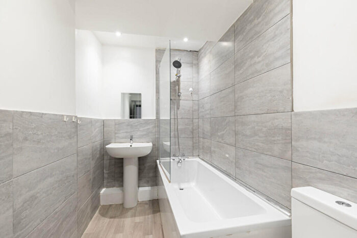 2 Bedroom Apartment To Rent In Westgate Street, Gloucester, GL1