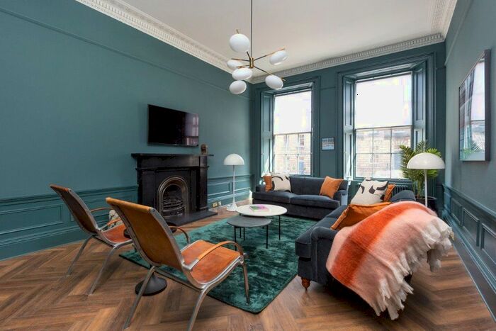 2 Bedroom Flat To Rent In Dundas Street, New Town, Edinburgh, EH3