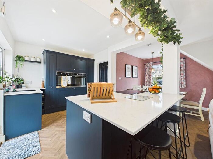 3 Bedroom Terraced House For Sale In Westbury Road, Tuffley, Gloucester, GL4