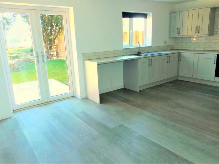 3 Bedroom Semi Detached House To Rent In Stockwell Gate, Whaplode, PE12