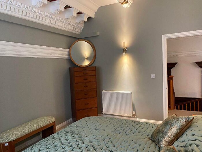 2 Bedroom Apartment To Rent In Bowlalley Lane, Hull, HU1