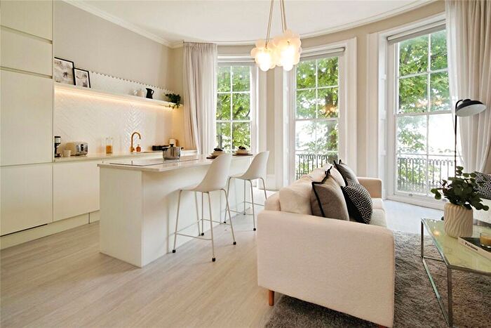 2 Bedroom Flat For Sale In Montpelier Place, Brighton, East Sussex, BN1