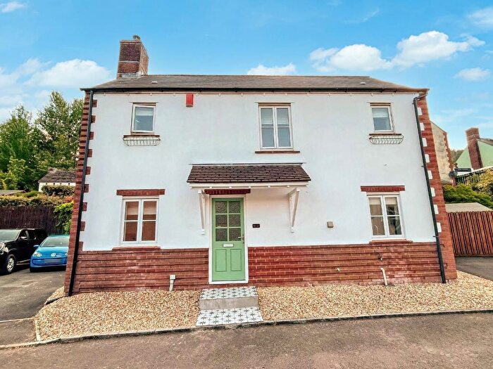 3 Bedroom Detached House For Sale In Village Lane, Victoria, Ebbw Vale, Blaenau Gwent, NP23