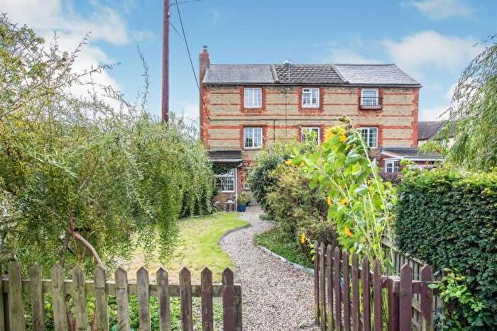 3 Bedroom End Of Terrace House To Rent In West Street, Steeple Claydon, MK18