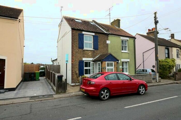 3 Bedroom Semi-Detached House To Rent In Little Wakering Road, Little Wakering, Southend-On-Sea, Essex, SS3