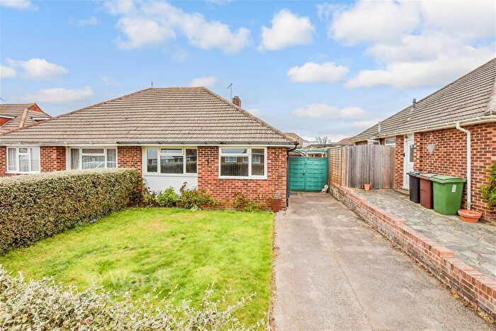 3 Bedroom Semi-Detached Bungalow For Sale In Howard Drive, Maidstone, Kent, ME16