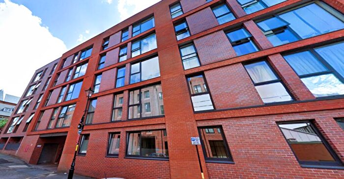 2 Bedroom Flat To Rent In Tenby Street North, Birmingham, West Midlands, B1