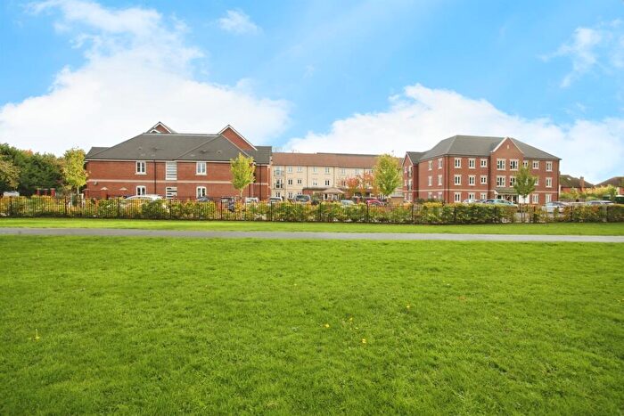 2 Bedroom Apartment For Sale In Bilton Road, Rugby, CV22
