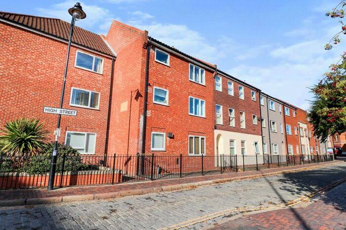 2 Bedroom Flat To Rent In Lawson Court, High Street, HU1