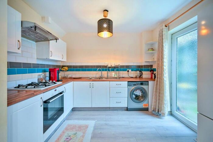 4 Bedroom Terraced House To Rent In St Georges Gardens, Surbiton, KT6