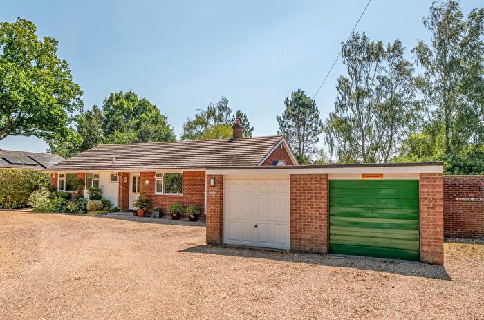 3 Bedroom Bungalow For Sale In Longwater Lane, Finchampstead, Wokingham, Berkshire, RG40