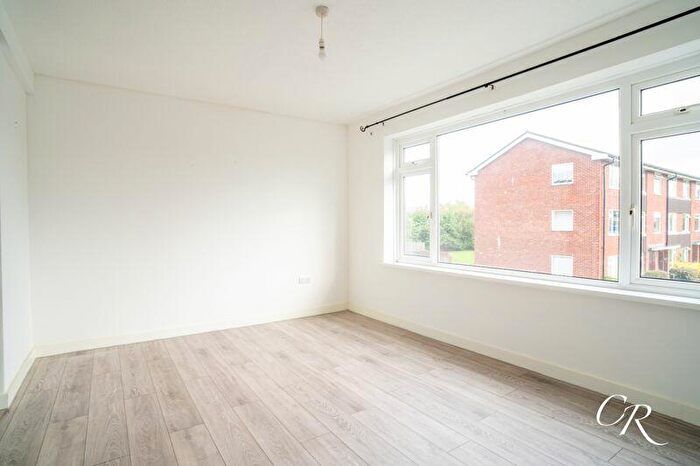 2 Bedroom Apartment For Sale In Sterling Court, Cheltenham, GL51