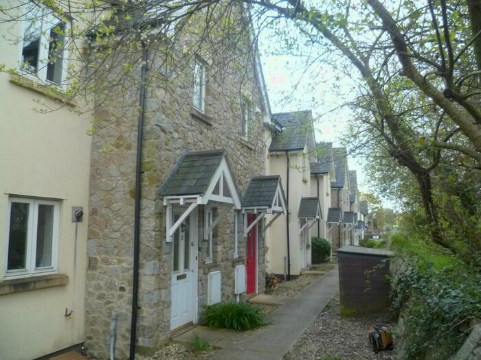3 Bedroom Town House To Rent In Station Court, Bovey Tracey, Newton Abbot, TQ13