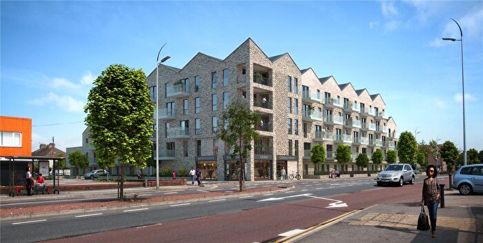 2 Bedroom Flat To Rent In New Road, Rainham, RM13