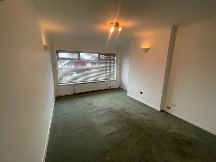 3 Bedroom Bungalow To Rent In Heol Rhosyn, Morriston, Swansea, SA6