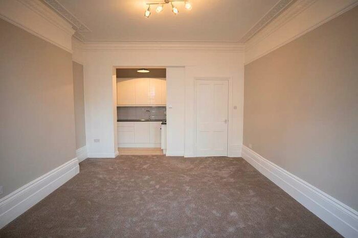2 Bedroom Ground Flat To Rent In St. Margarets Road, St. Leonards-on-sea, East Sussex. TN37
