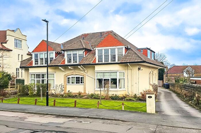 2 Bedroom Flat For Sale In Leadhall Drive, Harrogate, HG2