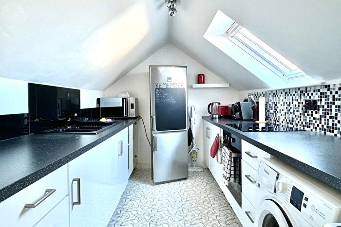 6 Bedroom House For Sale In Pemberley, Treburrick, PL27