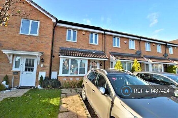 3 Bedroom Terraced House To Rent In Fernleigh Row, Slough, SL2