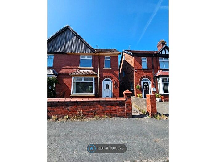 3 Bedroom Semi-detached House To Rent In Yarrow Road, Chorley, PR6