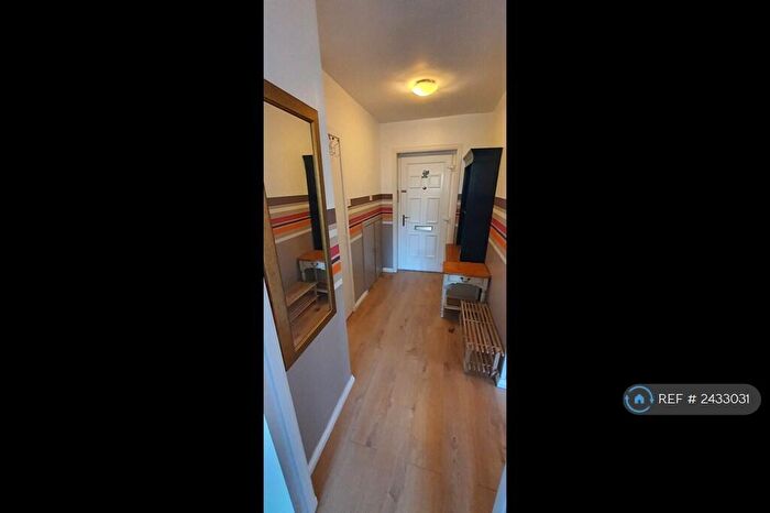 2 Bedroom Terraced House To Rent In Tedder Street, Aberdeen, AB24