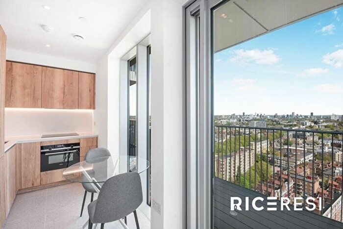 1 Bedroom Flat To Rent In Tapestry Way, Jacquard Point, E1