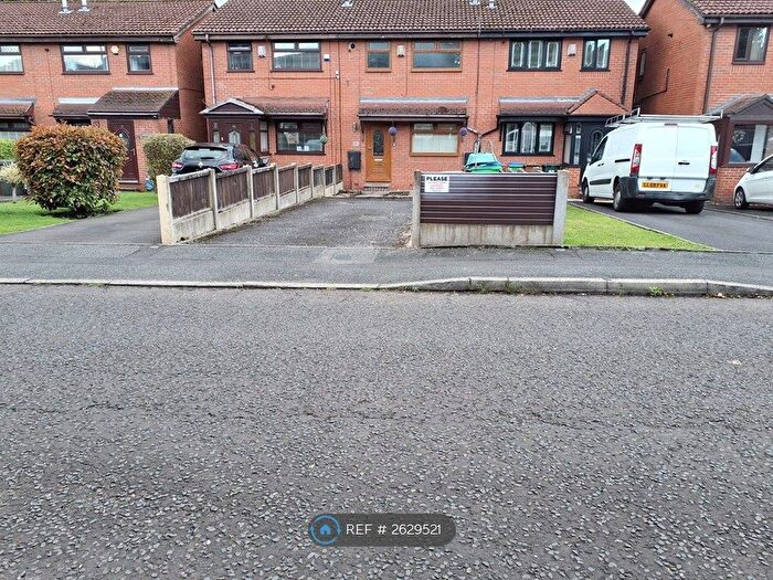 3 Bedroom Terraced House To Rent In Albany Street, Middleton, Manchester, M24