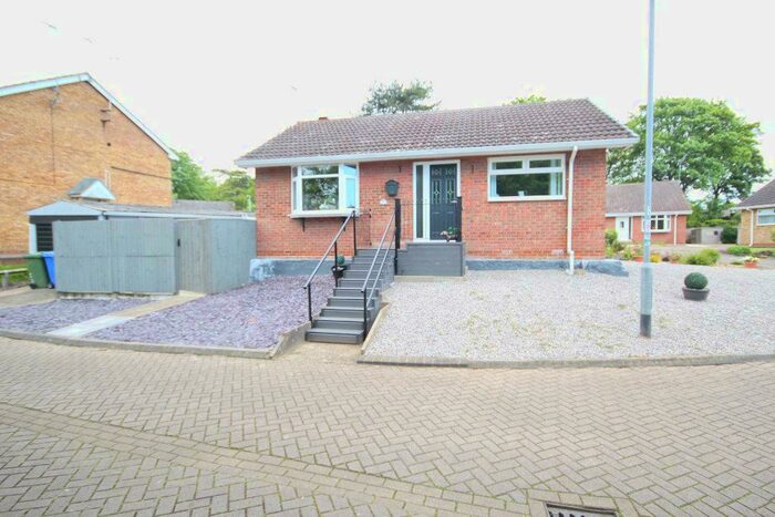 2 Bedroom Bungalow To Rent In Beckside, Hornsea, HU18