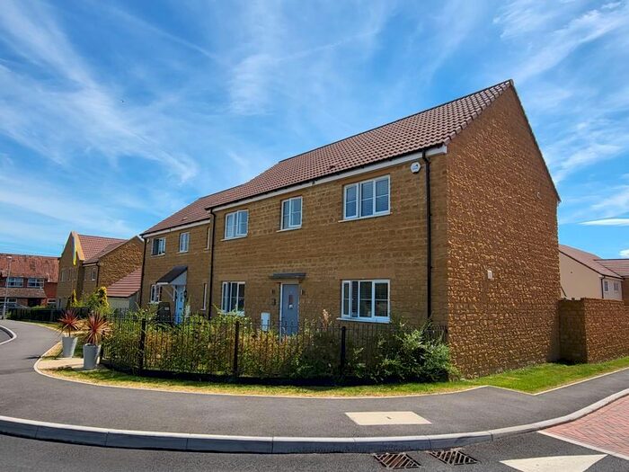 4 Bedroom Detached House To Rent In Bramley Fields, Norton Sub Hamdon