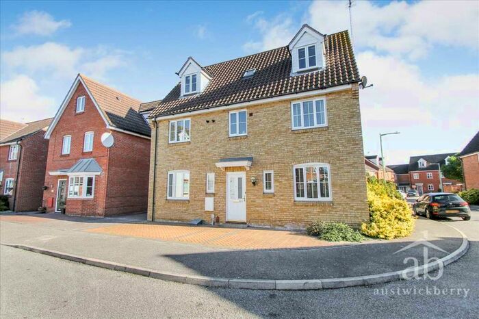 6 Bedroom Detached House To Rent In Walker Chase, Kesgrave, Ipswich, IP5