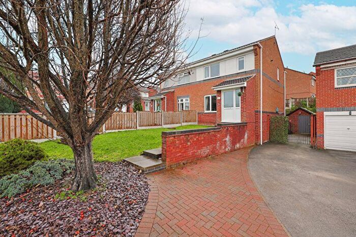 3 Bedroom Semi Detached House For Sale In Herriot Drive, Chesterfield, S40