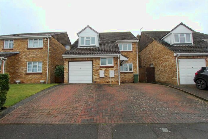 4 Bedroom Detached House To Rent In Gaze Hill Avenue, Sittingbourne, ME10
