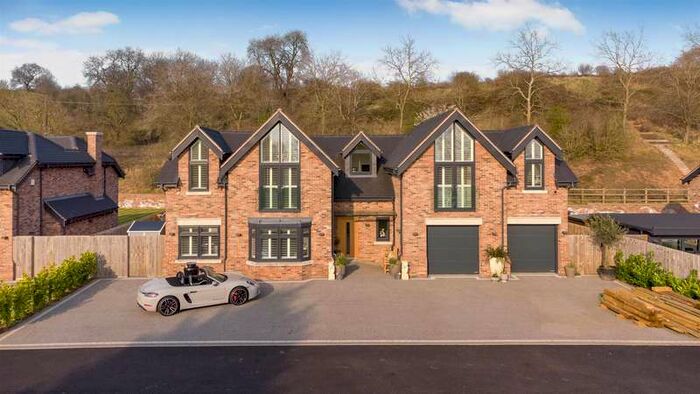 5 Bedroom Detached House For Sale In Henley-in-arden, B95