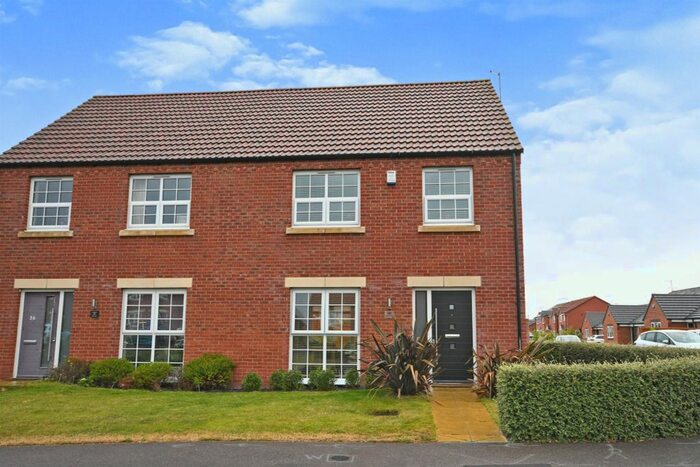 3 Bedroom Semi-Detached House For Sale In Wheatsheaf Way, Clowne, Chesterfield, S43