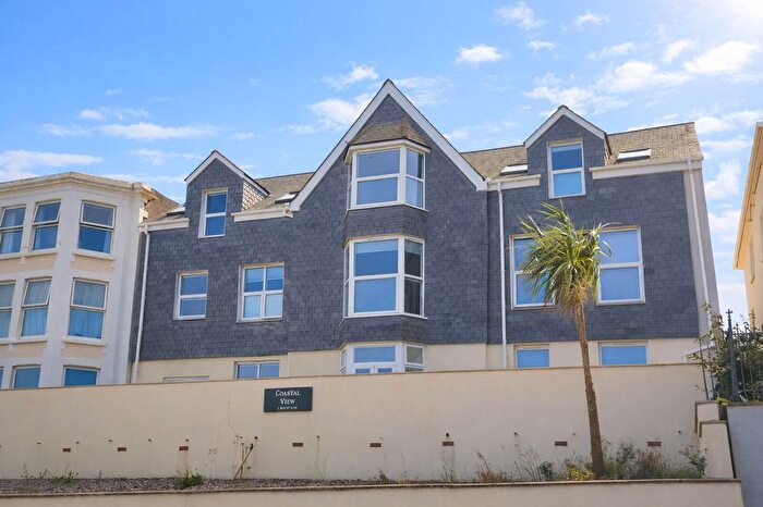 2 Bedroom Flat For Sale In Mount Wise, Newquay, TR7